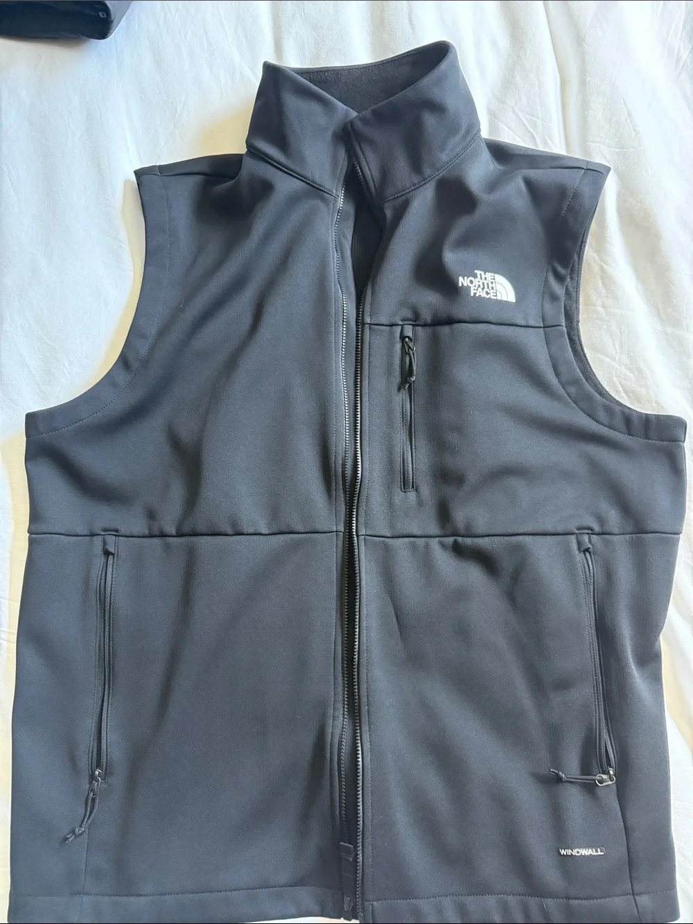 The North Face Men's Lightweight Black Soft Shell Vest